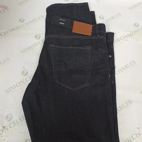 HUGO BOSS REGULAR FIT DENIM JEANS SIZE W40 L32