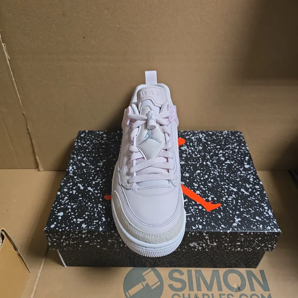 NIKE JORDAN SPIZIKE LOW WMNS PEARL PINK/WOLF GREY/SAIL – UK4.5 