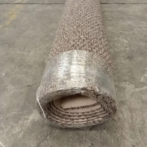 ROLL OF QUALITY OASIS 932 DARK TAUPE CARPET // APPROX 1.7 x 4m