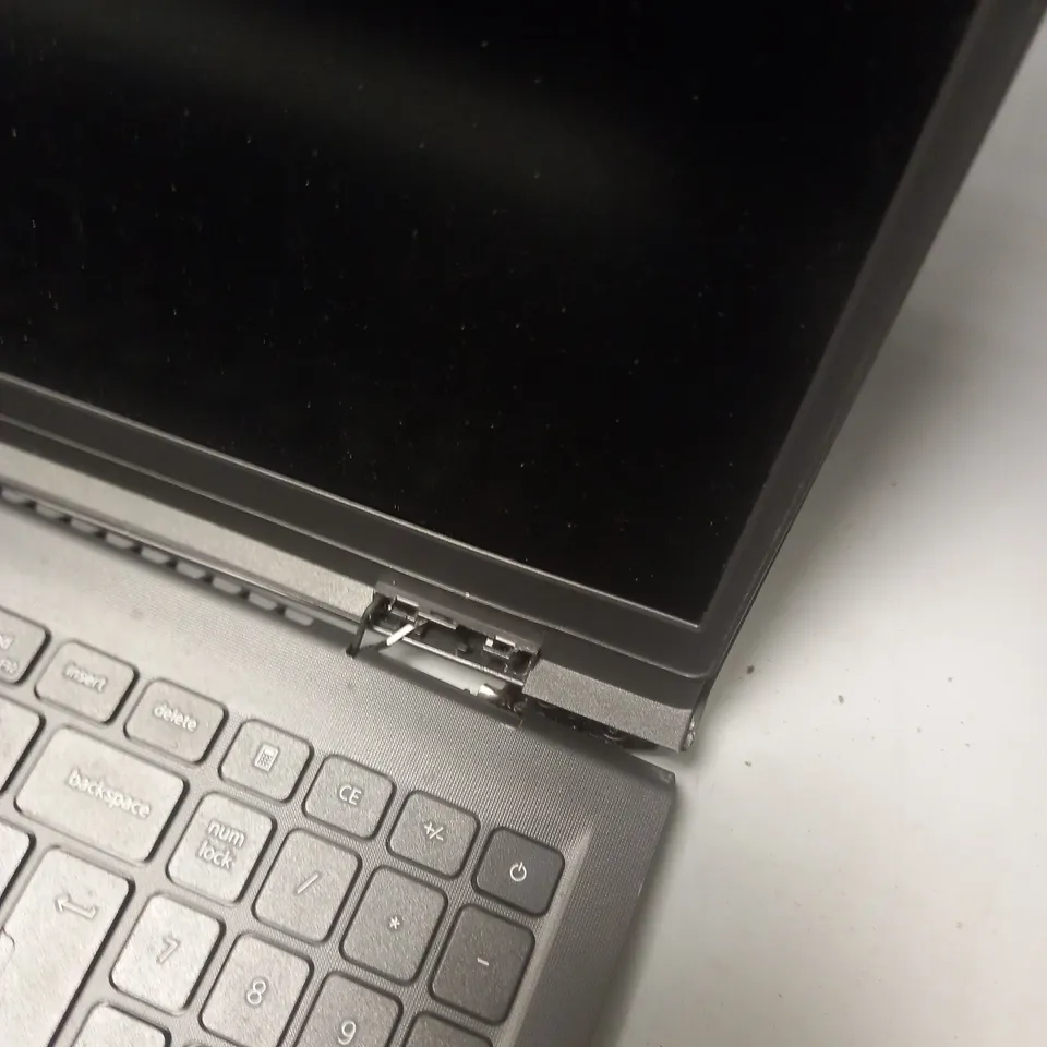 UNBOXED DELL INTELL CORE LAPTOP VOSTRO 15 3510 - MODEL P112F