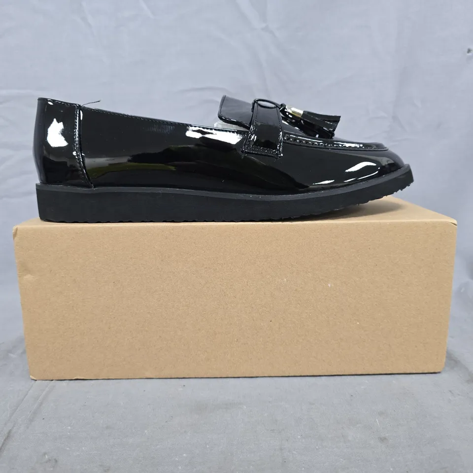 BOXED PAIR OF WHERE'S THAT FROM LOAFERS IN GLOSSY BLACK SIZE UK 5