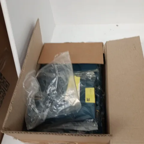 BOX OF APPROXIMATELY 12 SEA GREEN LEGGINGS IN ASSORTED SIZES