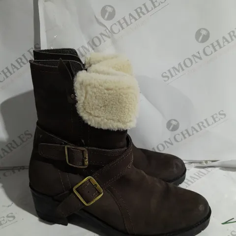 RUTH LANGSFORD CASUAL BOOTS, OAK - SIZE 6