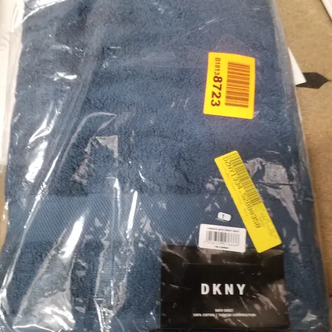 BRAND NEW SEALED LINCOLN BATH SHEET NAVY