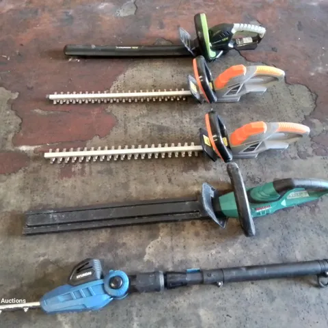 LOT CONTAINING APPROXIMATELY 5 MIXED GARDEN TOOLS. (BATTERIES NOT INCLUDED)