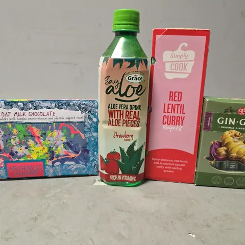 APPROXIMATELY 20 ASSORTED FOOD & DRINK ITEMS TO INCLUDE - SIMPLY COOK RED LENTIL CURRY , GIN GINS ,  SILKY OAT MILK CHOCOLATE ETC