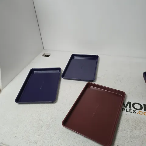 3X COOKS ESSENTIALS BAKING TRAYS 