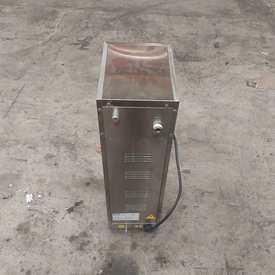 BLIZZARD AF10 COMMERCIAL WATER BOILER