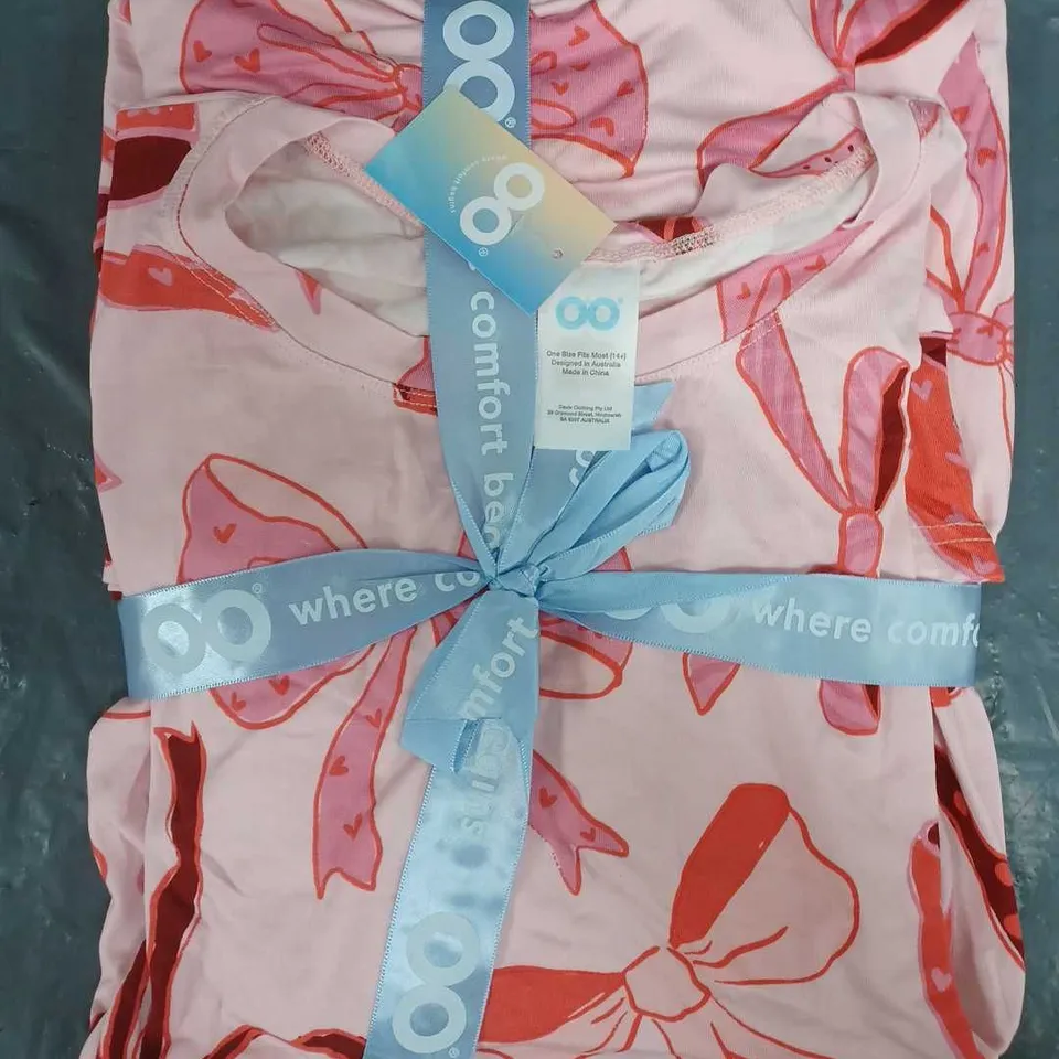 OODIE SLEEP TOP IN PINK W. BOW DESIGN - ONE SIZE FITS MOST