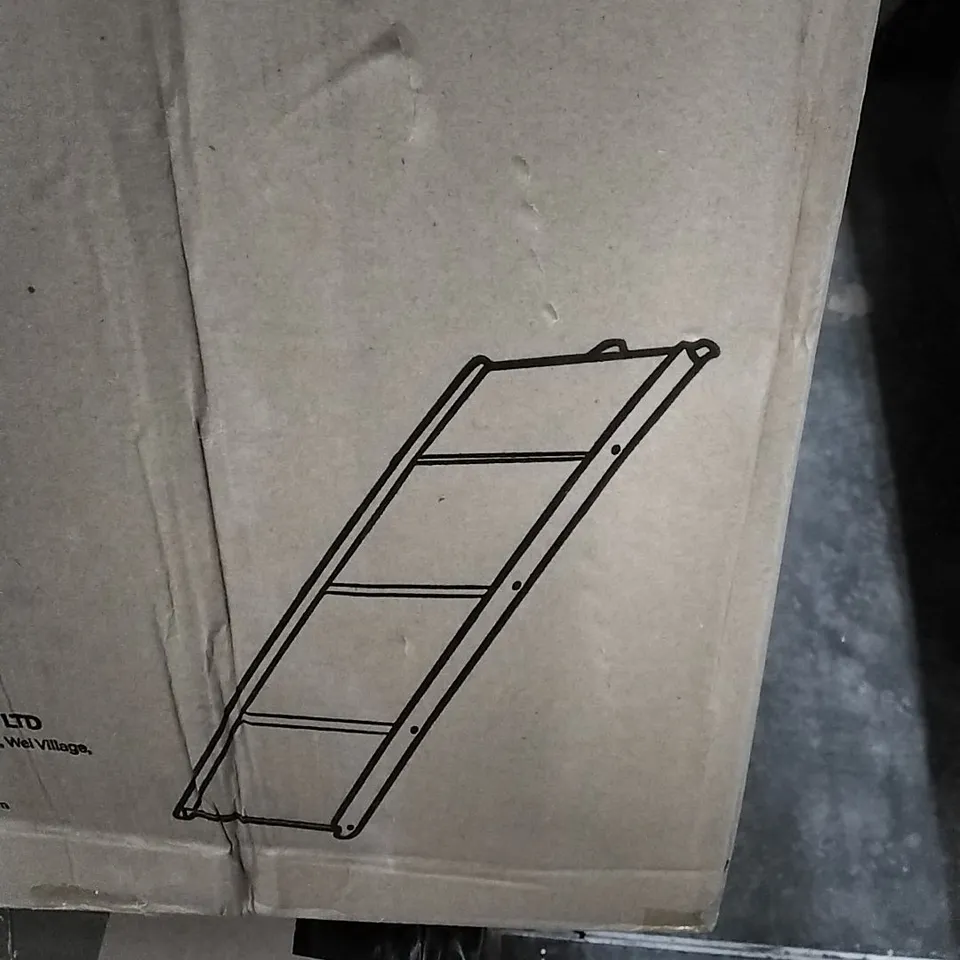 BOXED TIEKER PET RAMP 