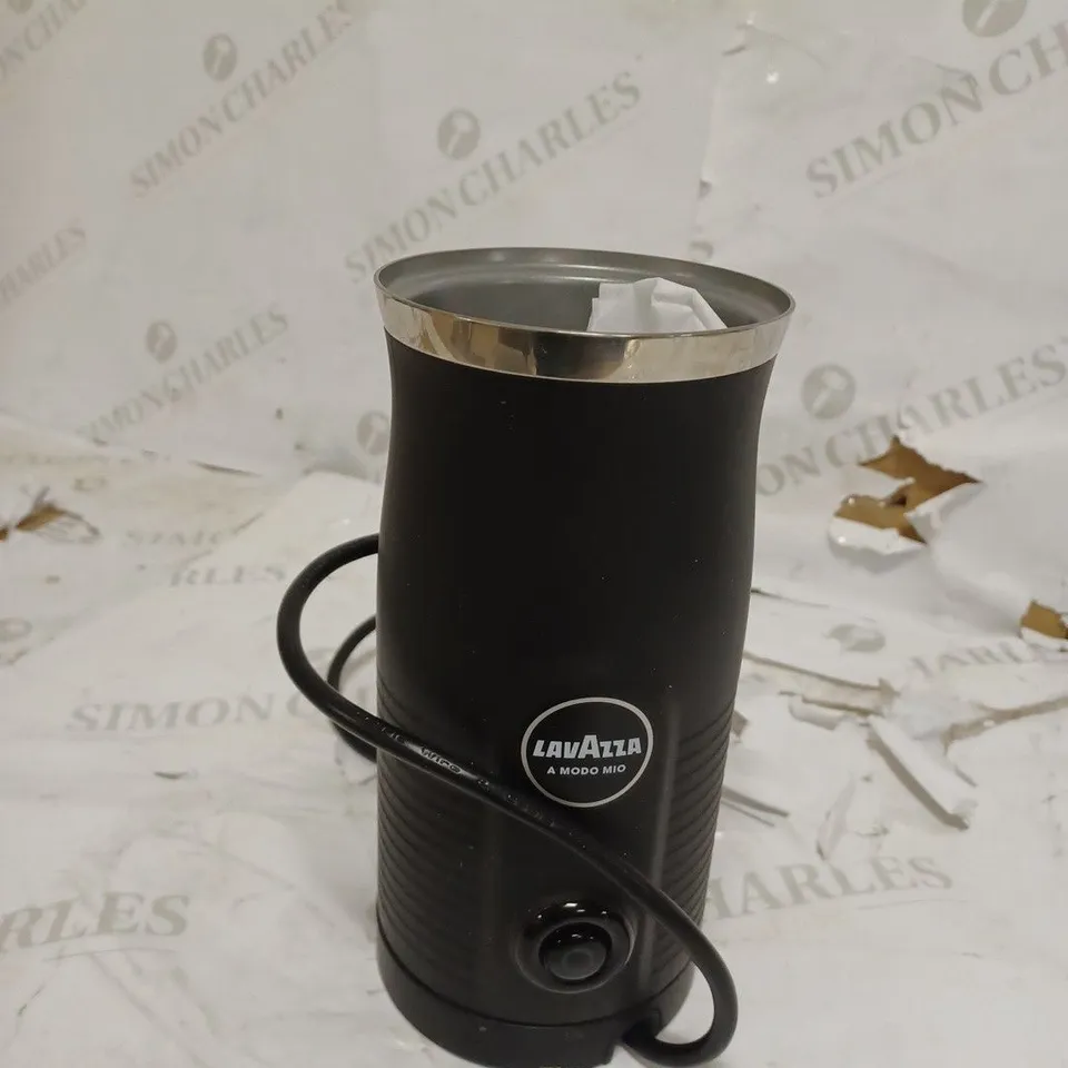 LAVAZZA A MODO MIO MILK EASY FROTHER