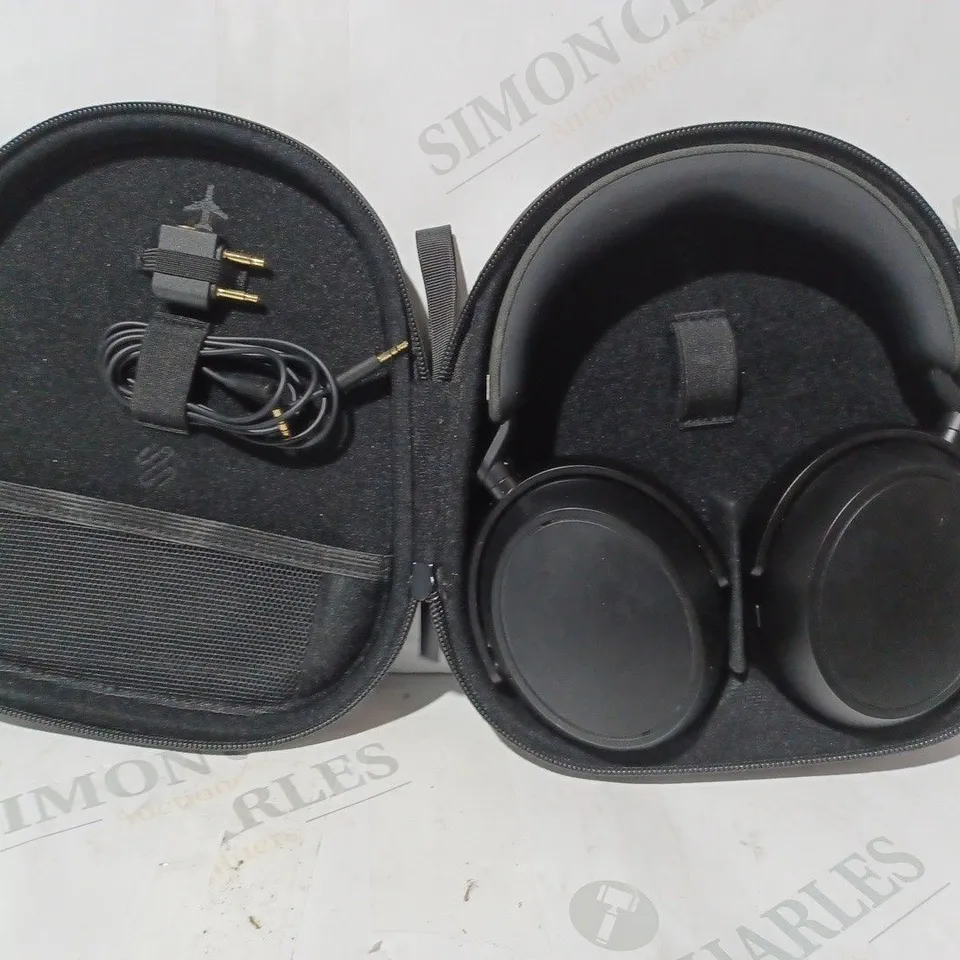 BOXED SENNHEISER MOMENTUM 4 WIRELESS OVER-EAR HEADPHONES IN BLACK