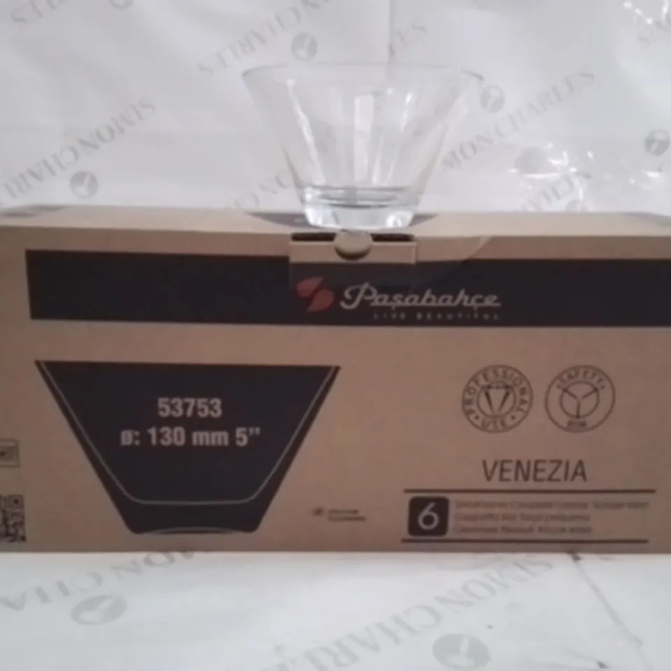 BOXED PASABAHCE SMALL BOWLS GLASS APPROXIMATELY 6