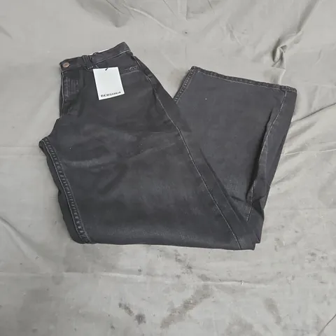 BERSHKA 90S WIDE JEANS IN BLACK WASH SIZE 10