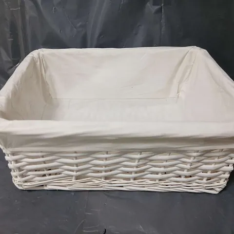 CLARIS WORLD ARPAN STORAGE BASKET IN WHITE