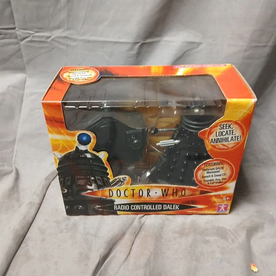 DOCTOR WHO RADIO CONTROLLED DALEK – BOXED TOY