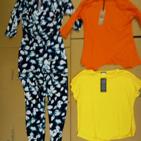LOT OF 32 BRAND NEW CLOTHING ITEMS IN ASSORTED STYLES & SIZES