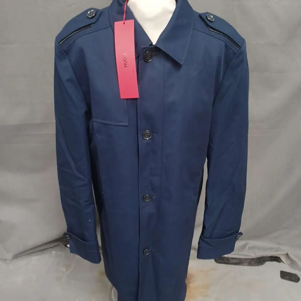 HUGO BOSS COAT IN DARK BLUE SIZE 48