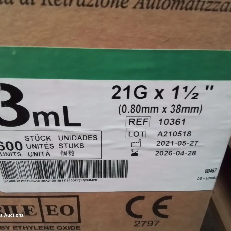 FIVE CASE EACH CONTAINING 6 × 100 VANISH POINT SYRINGES
