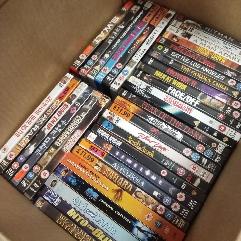 BOX TO CONTAIN A LARGE QUANTITY OF FILMS AND DVDs