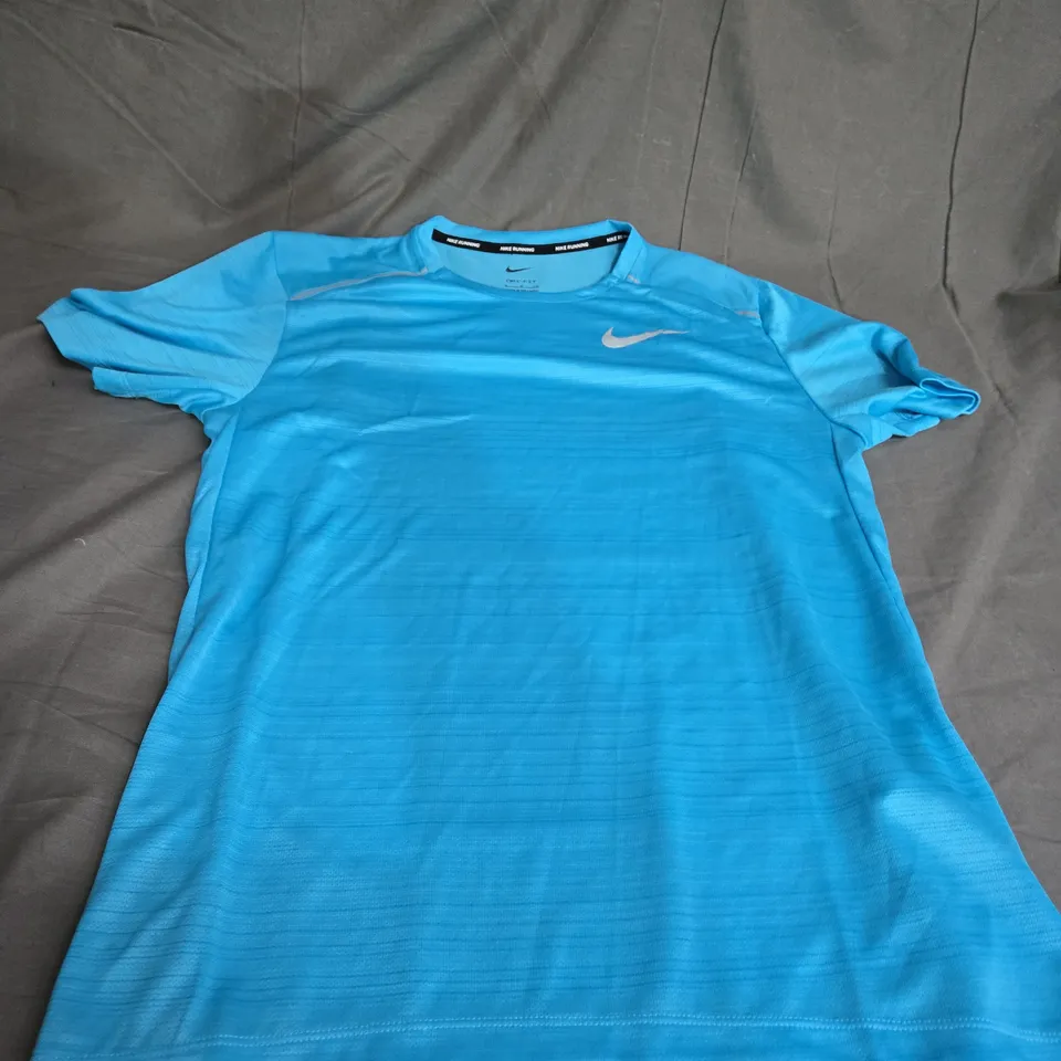 NIKE RUNNING TEE SIZE S