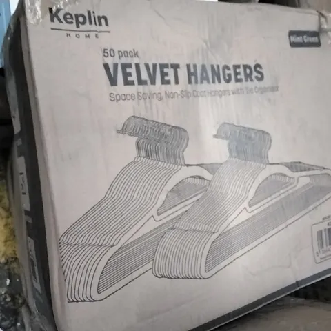 BOXED 50 PACK OF VELVET HANGERS