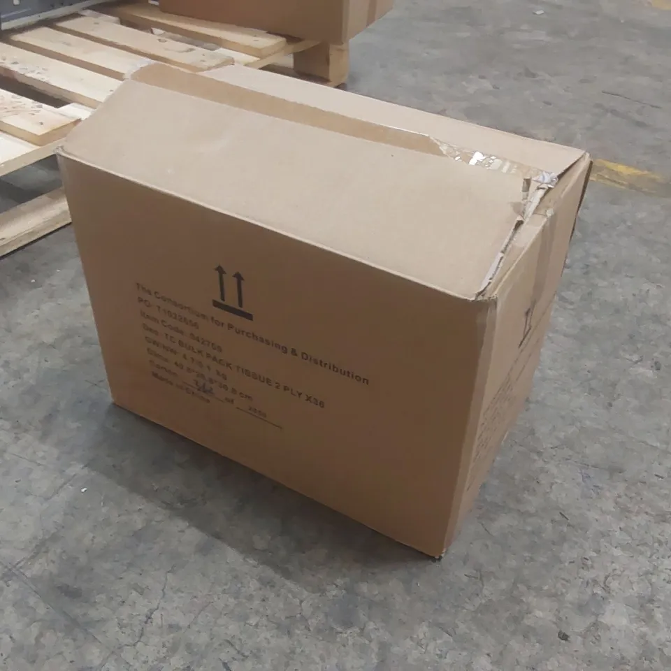 BOX CONTAINING APPROXIMATELY 48x 2 PLY TISSUE PACKS