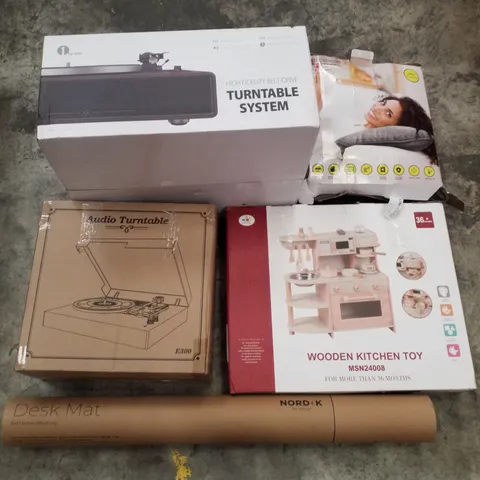 PALLET CONTAINING ASSORTED PRODUCTS INCLUDING TURNTABLE SYSTEM, HEATED CUSHION, WOODEN KITCHEN TOY & DESK MAT