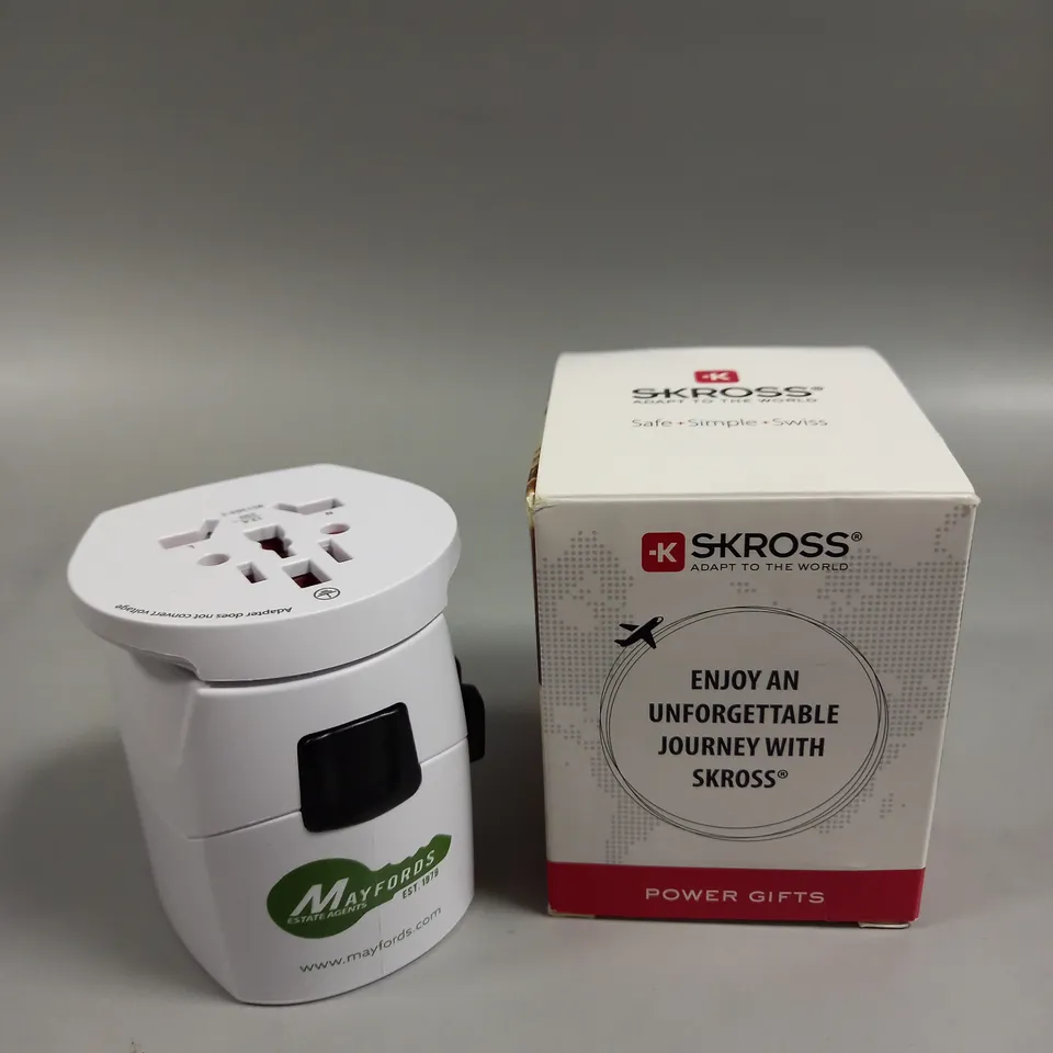 BOXED SKROSS PRO USB PLUG ADAPTER 