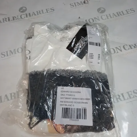 URBAN OUTFITTERS EDWARD SISSORHANDS T-SHIRT SIZE S