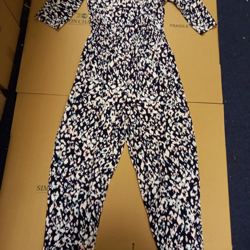 BRAND NEW KIM&CO NAVY ROSE CROPPED SLEEVE JUMPSUIT - SIZE LARGE