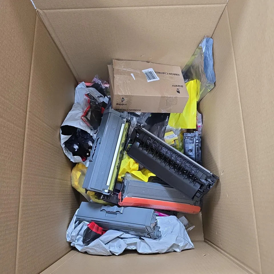 BOX OF APPROXIMATELY 20 ASSORTED TONER CARTRIDGES/RELATED ITEMS TO INCLUDE CYAN INK CARTRIDGE ETC