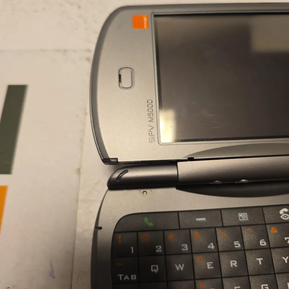 VODAFONE SPV M5000 SMARTPHONE WITH SLIDE-OUT QWERTY KEYBOARD