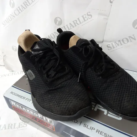 SKECHERS LACE UO WORK TRAINERS SIZE 6