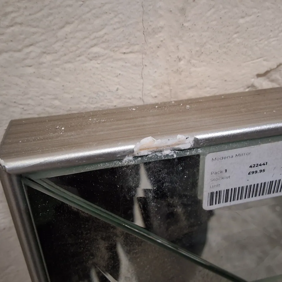 MODENA MIRROR 79×109×3CM