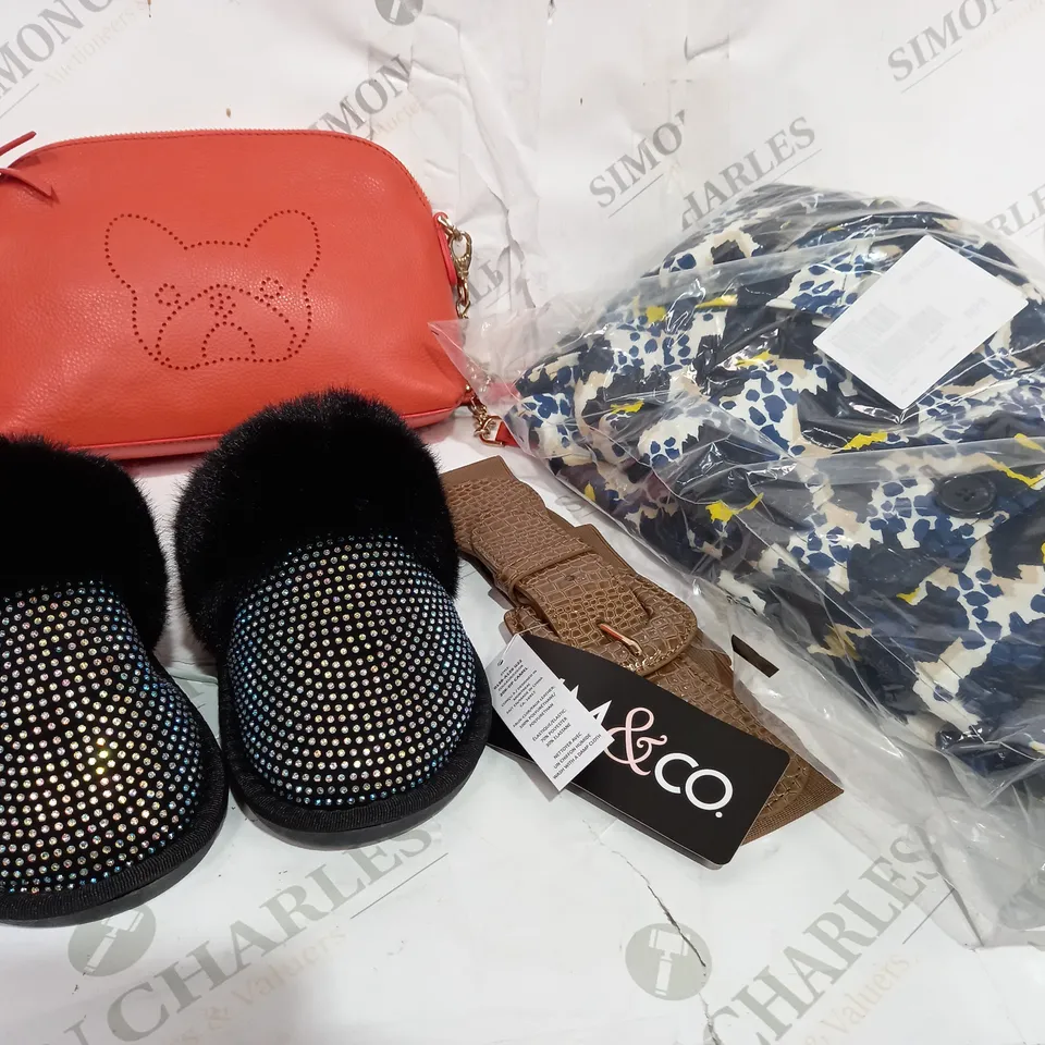 BOX OF APPROXIMATELY 10 ASSORTED ITEMS TO INCLUDE SLIDERS, COAT, BELTS ETC