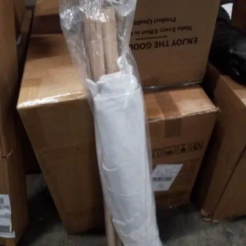 BOXED WHITE TEEPEE 