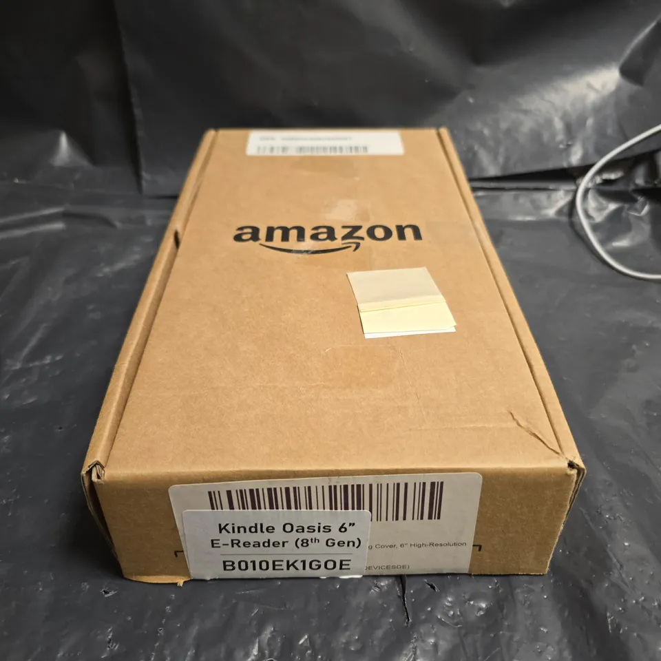 AMAZON KINDLE OASIS 6" E-READER (8TH GEN) – BOXED WITH USB CHARGING CABLE