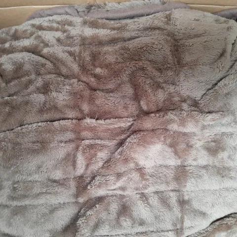 BOXED COZEE HOME VELVETSOFT HEATED THROW IN DARK TAUPE