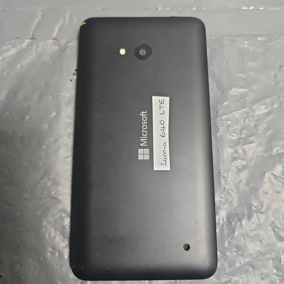 UNBOXED MICROSOFT LUMIA 640 LTE