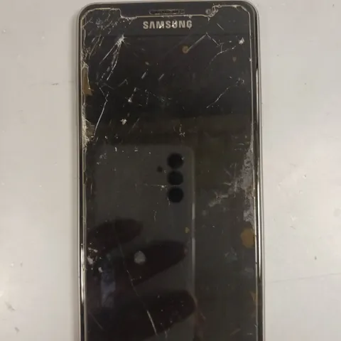 SAMSUNG GALAXY A5 SMARTPHONE 