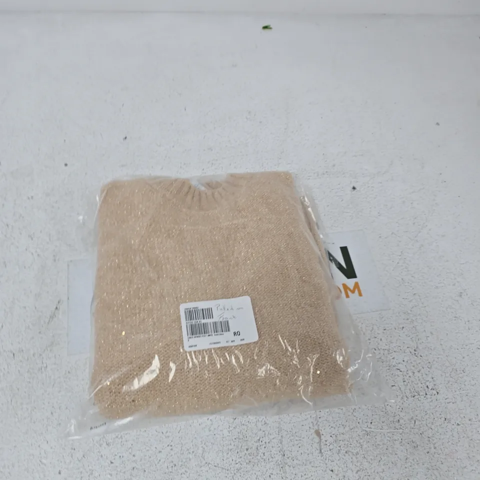 BOX OF APPROXIMATELY 20 ASSORTED CLOTHING ITEMS TO INCLUDE: D&CO SEQUIN JUMPER 