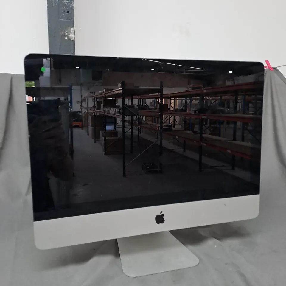 APPLE IMAC (A1311 LATE 2009) CORE 2 DUO E7600 3.06GHZ	21 INCH