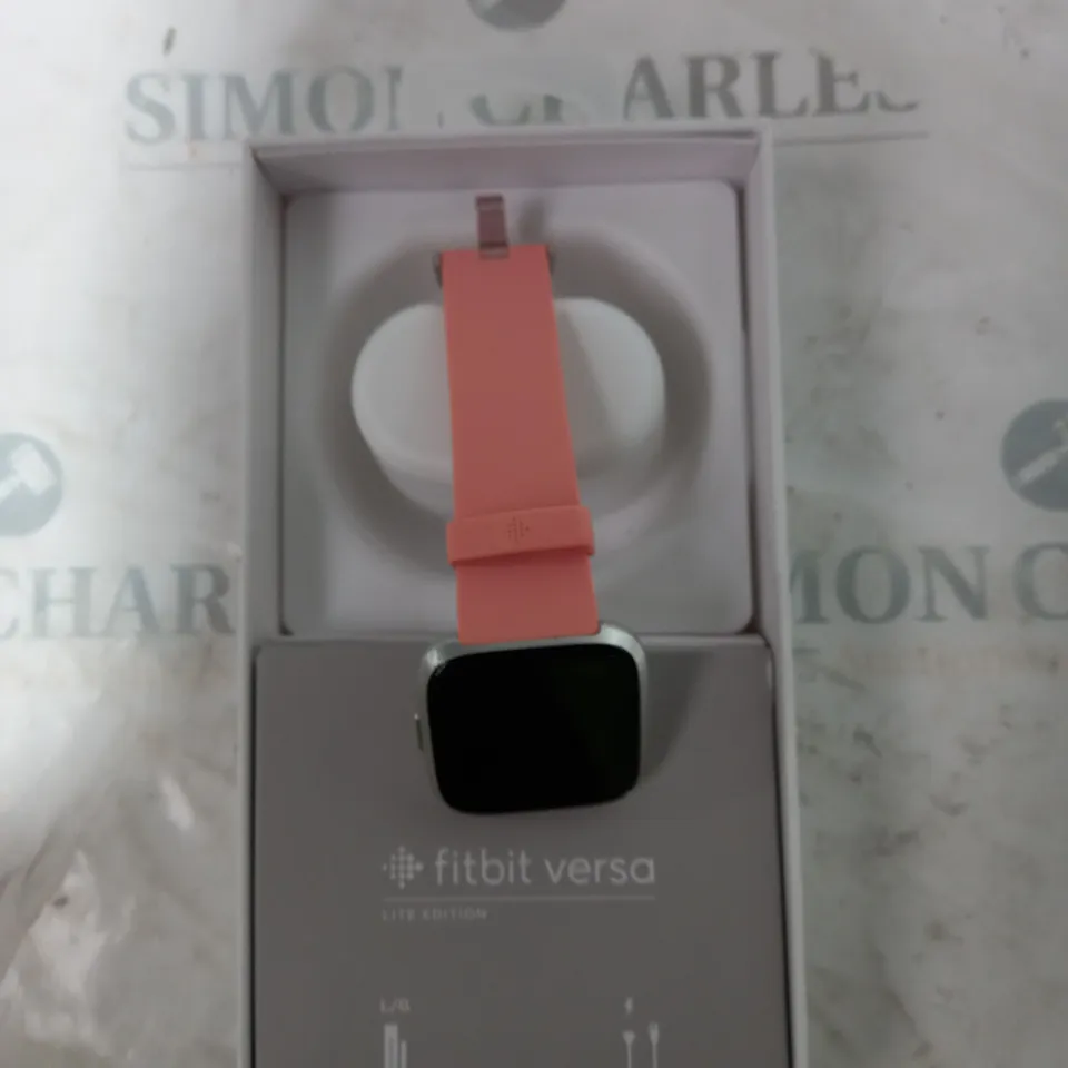 FITBIT VERSA - PINK WRIST STRAP