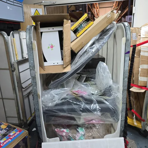 CAGE OF APPROXIMATELY 6 ASSORTED HOUSEHOLD ITEMS TO INCLUDE CHILDRENS TOYS