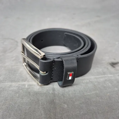 TOMMY HILFIGER LEATHER BELT