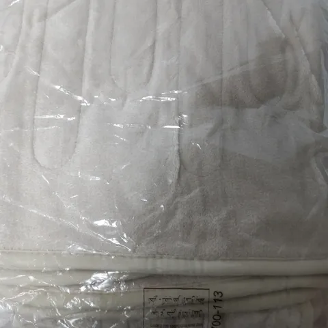 BOXED COZEE HOME VELVETSOFT HEATED THROW IN LIGHT GREY