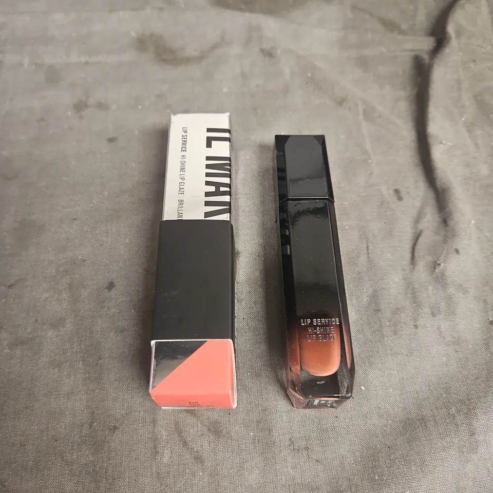 BOXED IL MAKIAGE LIP SERVICE HI-SHINE LIP GLAZE IN 574 PDA 7ML