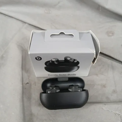 BOXED BEATS SOLO WIRELESS BUDS 