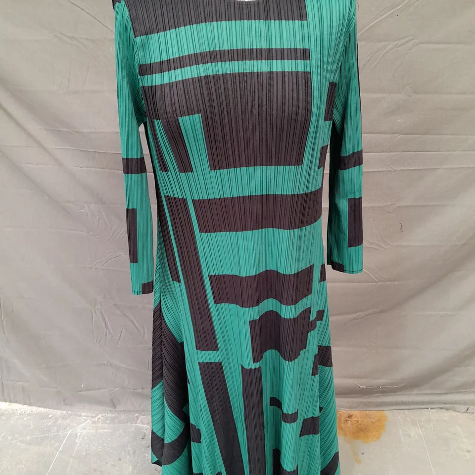 MALISSA J PLEATED DRESS- GREEN SIZE UNSPECIFIED